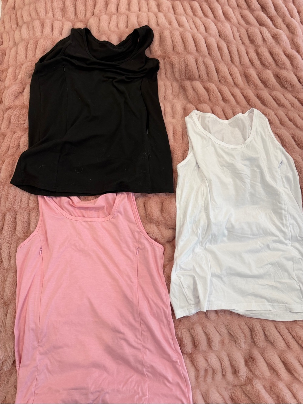 Set of 3 nursing tanks